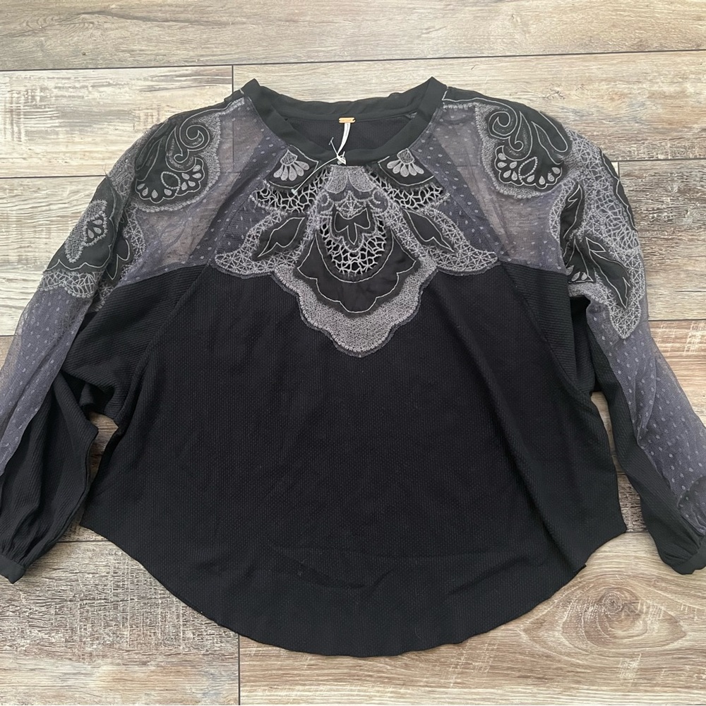 NWOT Free People Toni Sheer Embroidered Crochet Lace Thermal Top size xs - Picture 3 of 7